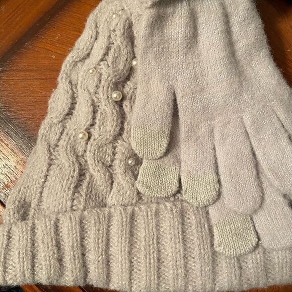 NWT Time and Tru Cable Knit Beanie & Gloves with Pearls - Picture 5 of 5